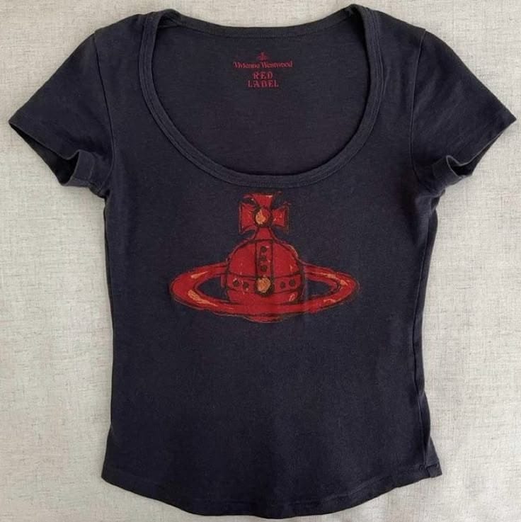 Vivienne Orbit Baby Tee